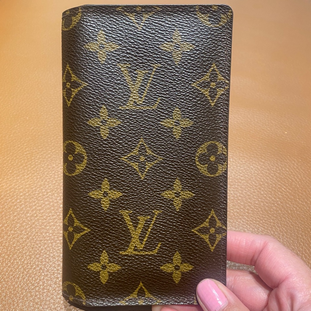 Lv Wallet Is Good Condition 100% Authentic. - image 1